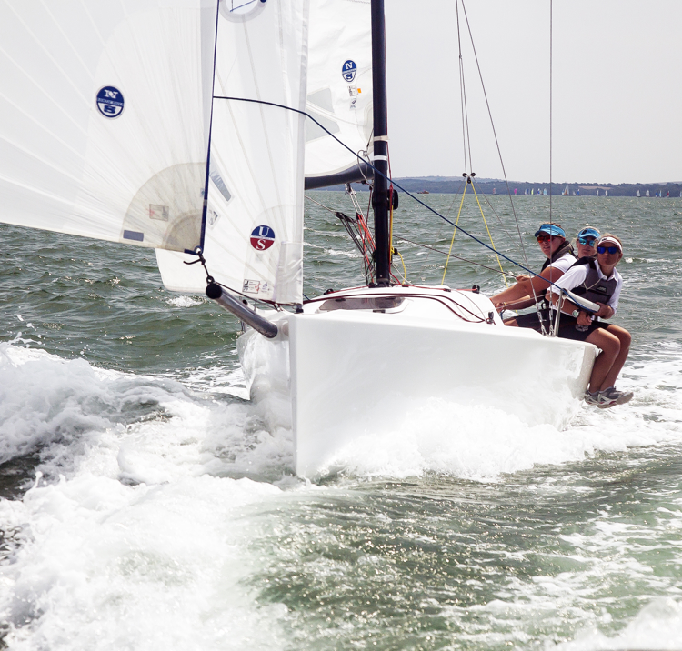Women racing a keelboat